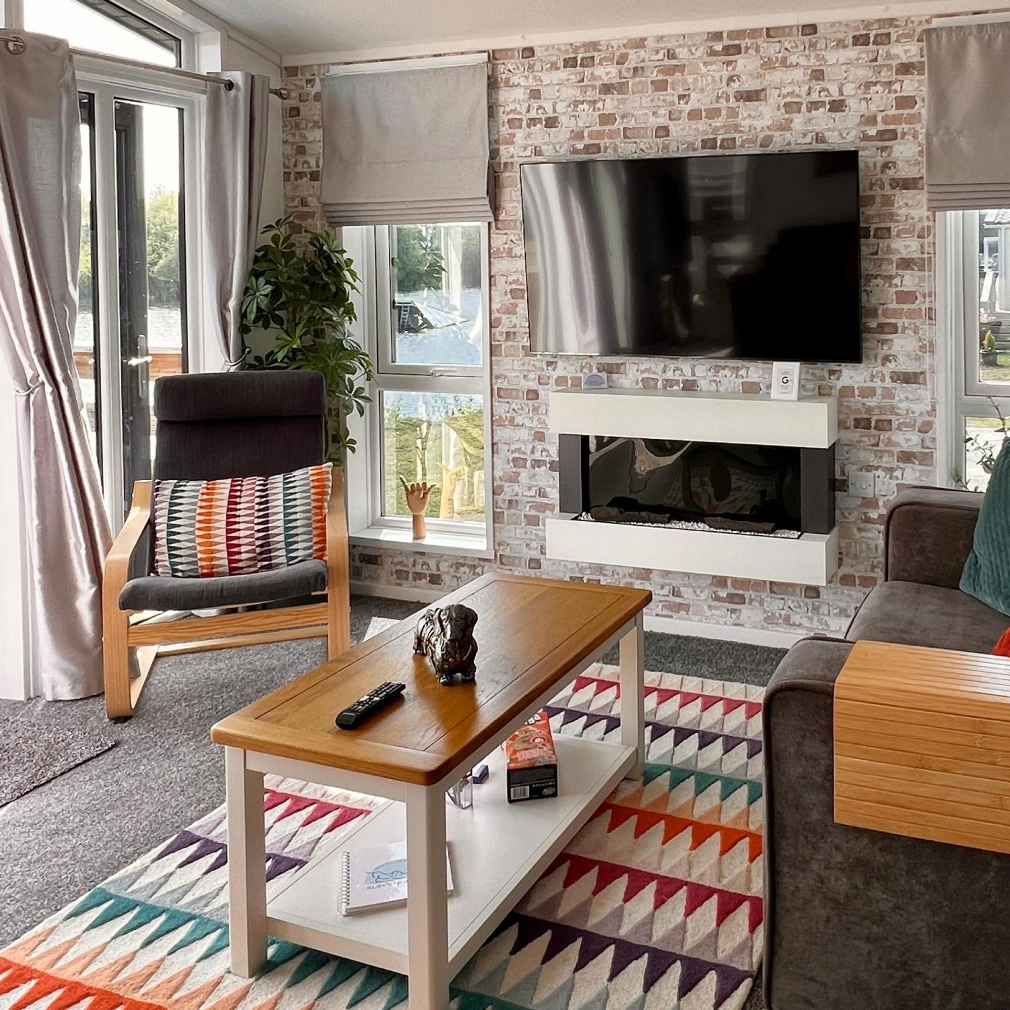 Apartment Rolo'S Lakeside Lodge With Hot Tub & Hi-Speed Wifi *